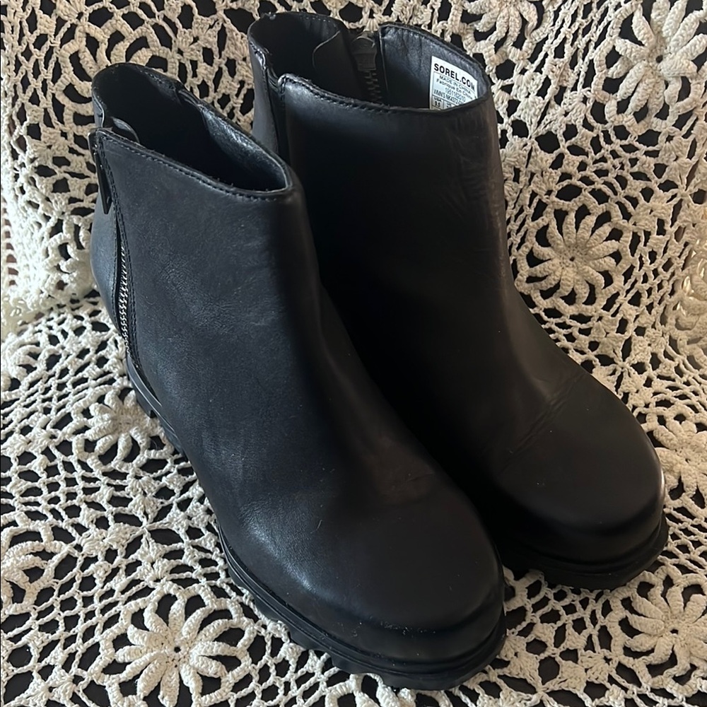 Sorel Women's Black Ankle Boots